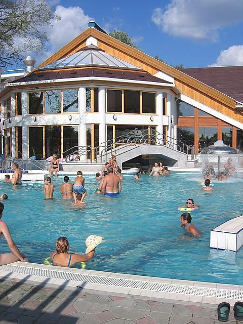 Grill Terasz Etterem Es Szallashely Mezokovesd Bagian luar foto